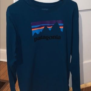 Men’s long sleeve Patagonia tee. Size Large.